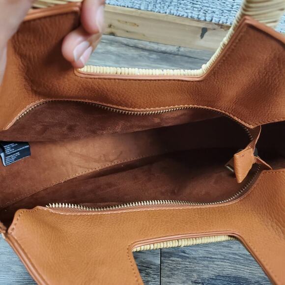 Circular Vegan Leather Rattan Handle Crossbody Bag Boho Chic Purse - Picture 6 of 10